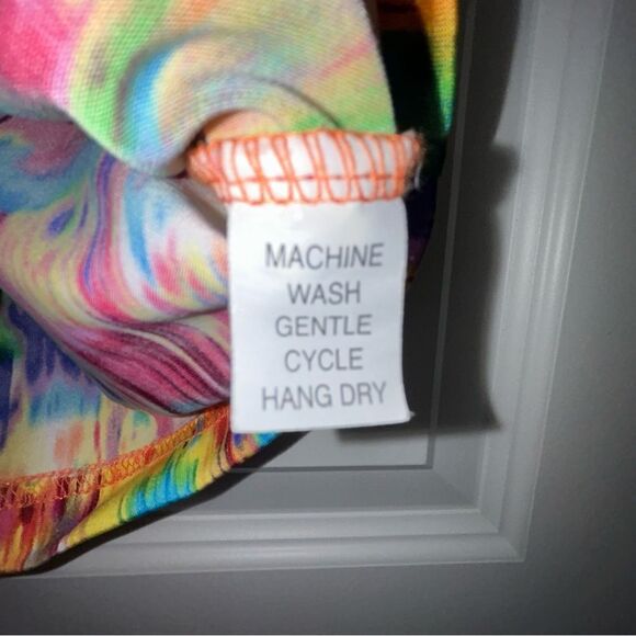 Tzu Tzu Watercolor Print Short Sleeve Top - Picture 5 of 7